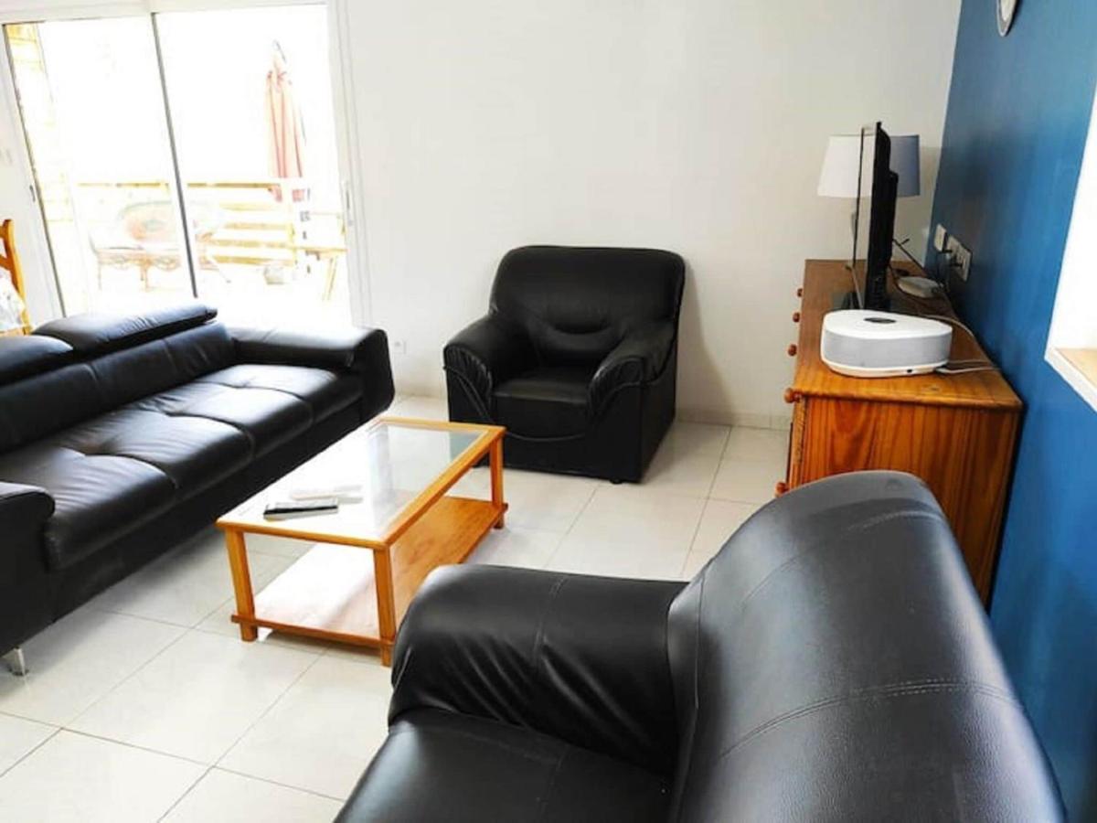 Cozy Holiday Home In Givonne Ngoại thất bức ảnh