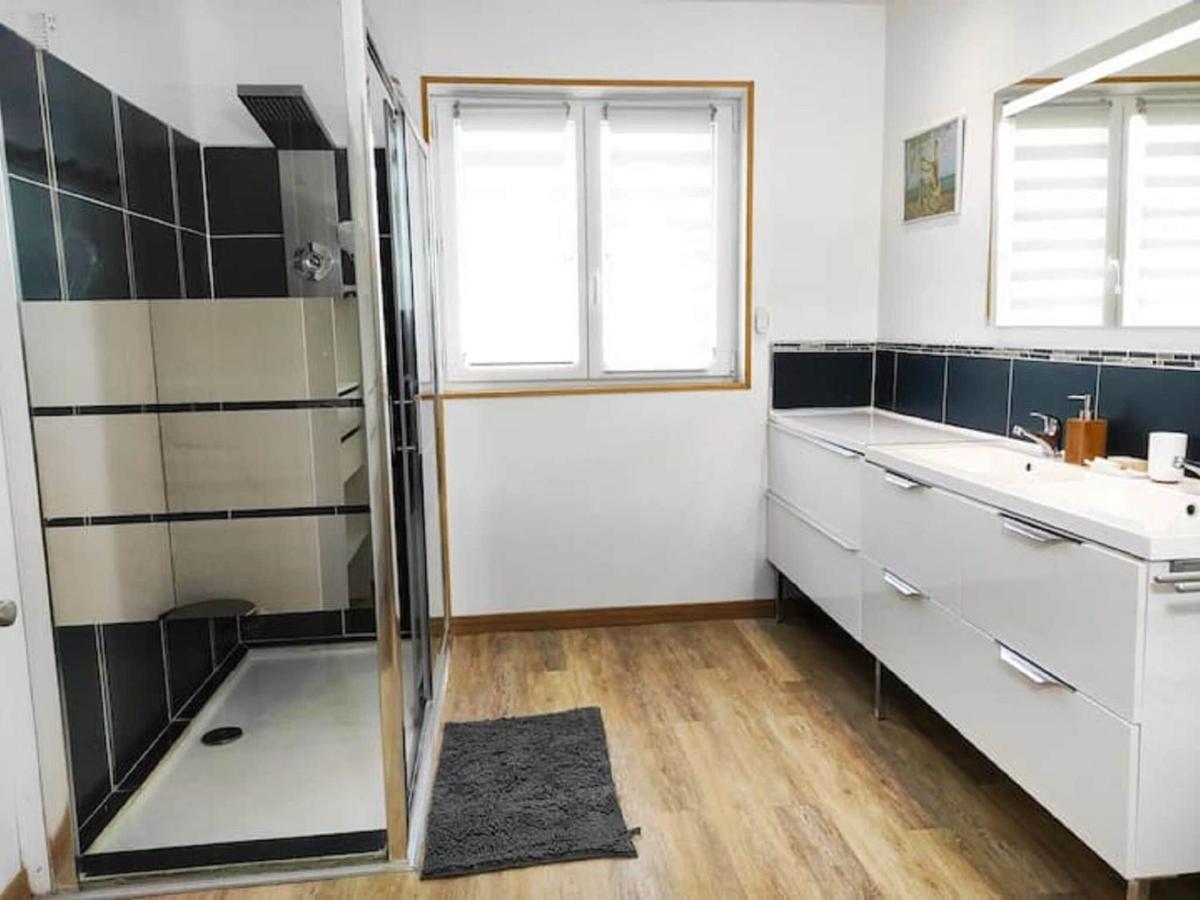 Cozy Holiday Home In Givonne Ngoại thất bức ảnh