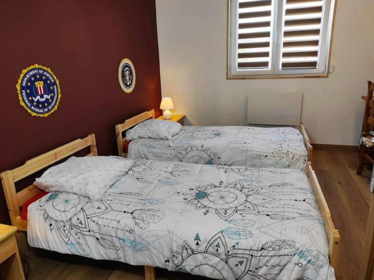 Cozy Holiday Home In Givonne Ngoại thất bức ảnh