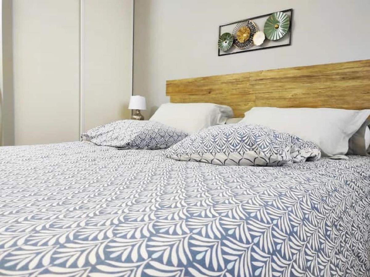 Cozy Holiday Home In Givonne Ngoại thất bức ảnh