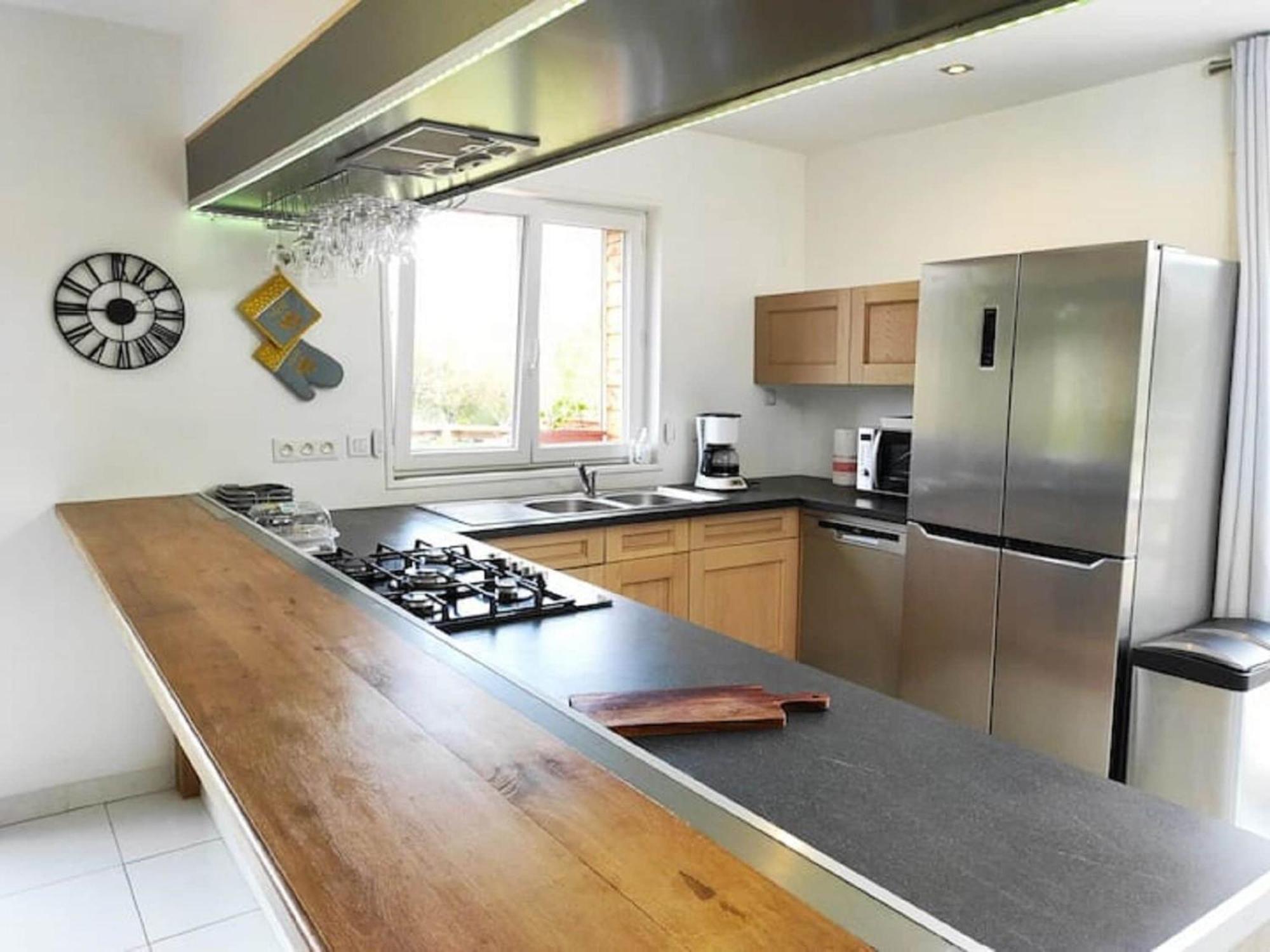 Cozy Holiday Home In Givonne Ngoại thất bức ảnh