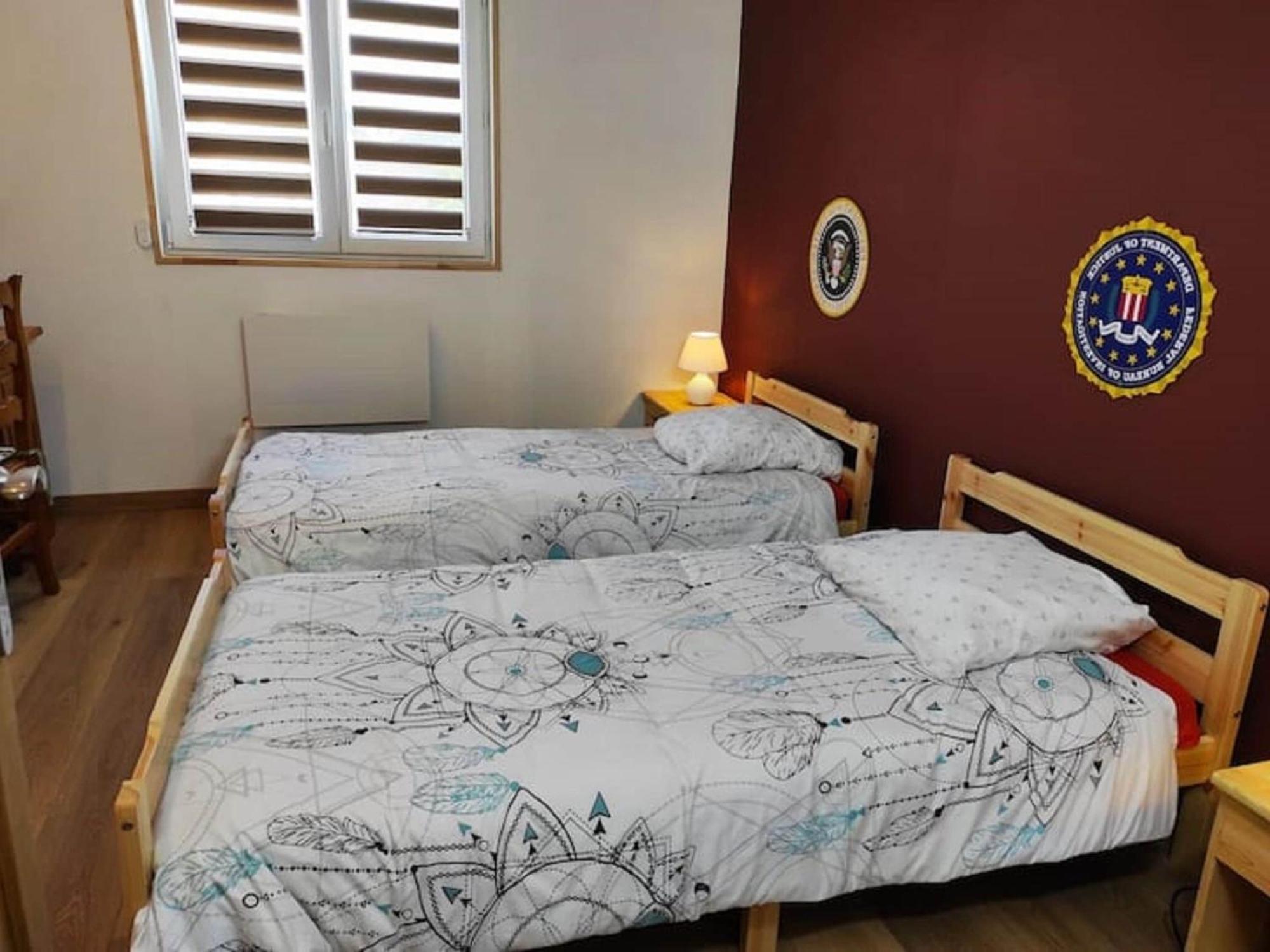 Cozy Holiday Home In Givonne Ngoại thất bức ảnh